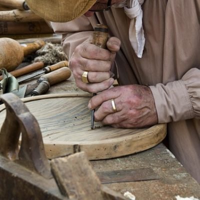 woodworking plans for beginners working at home